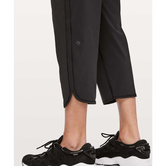 Lululemon Keep It Classic Crop Pants 23" Black - Picture 9 of 9